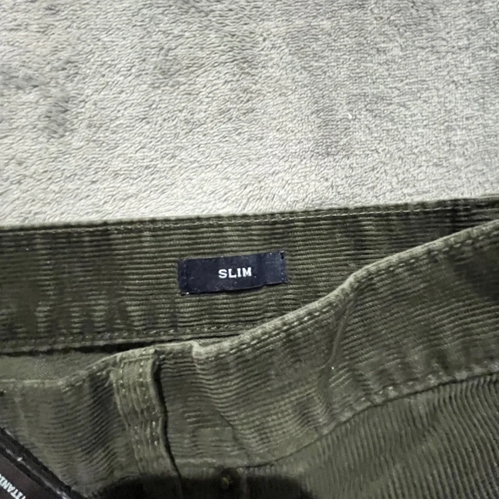 J.Crew Corduroy Pants Mens 33x30 (Meas. 35x29) Olive Green Flex Slim Fit J7334